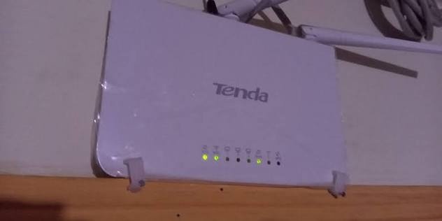 How to Stop Customers Using Your Wi-Fi Without Paying image